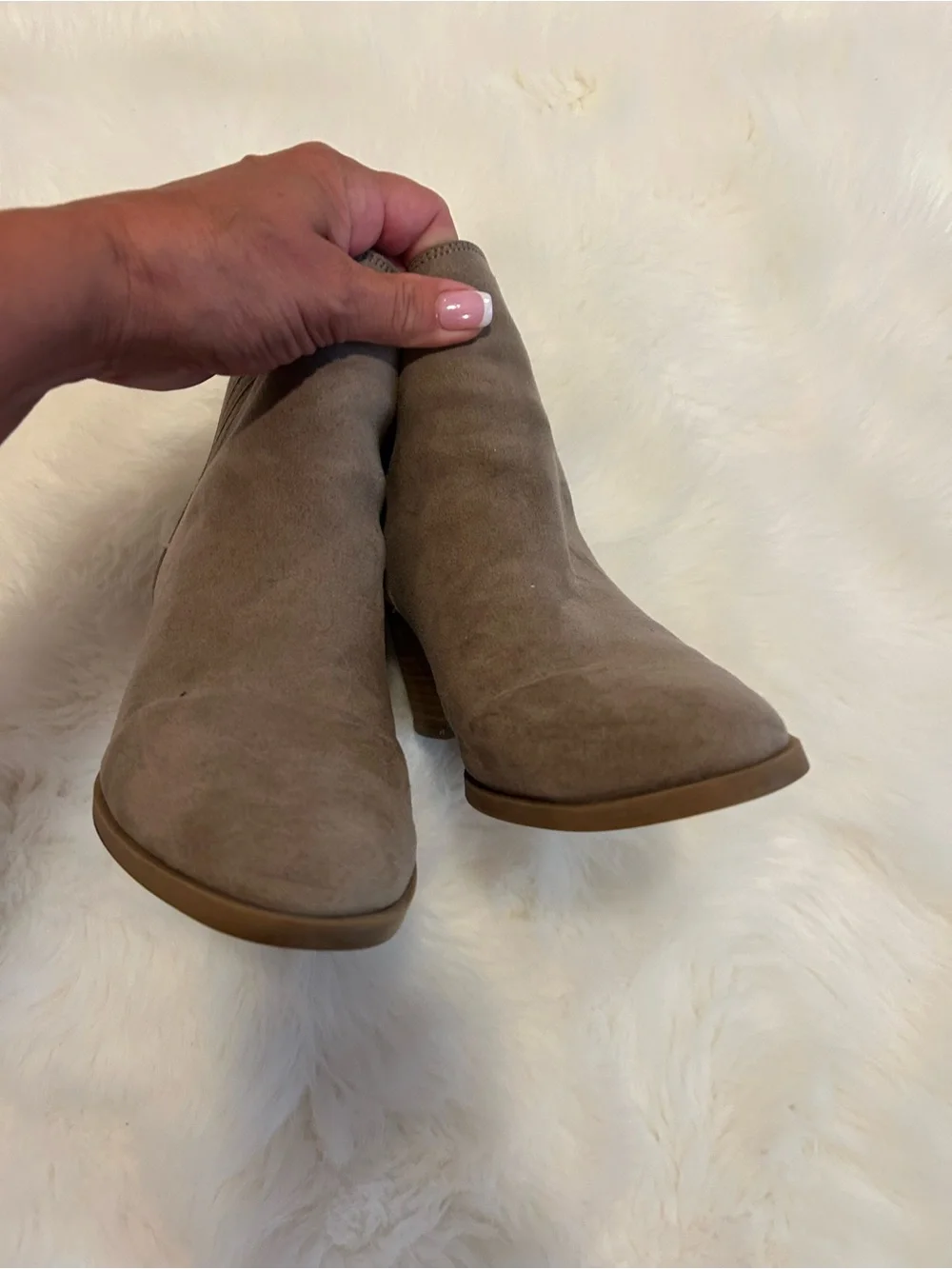 LC Lauren Conrad Finger Gore Ankle Boots
